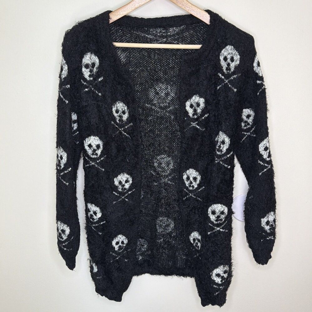 Women’s B&W Skull & Crossbones Open Front Cardigan Sweater Size Medium